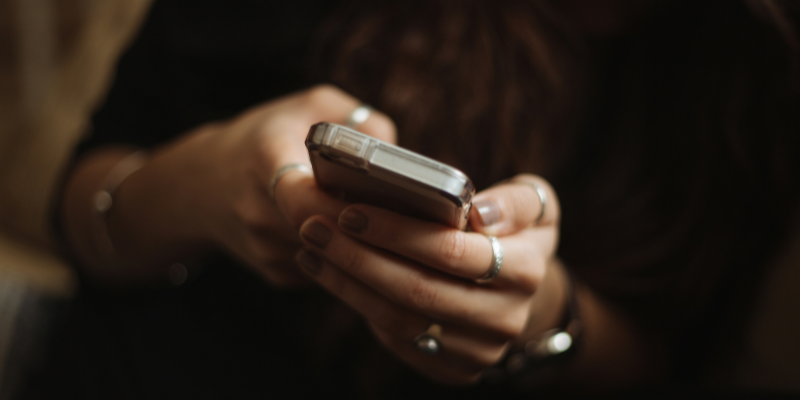 Spelberoende ökar bland kvinnor – många söker aldrig hjälp