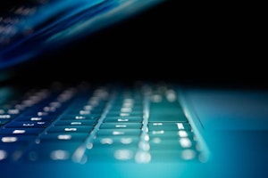 Spelbolag med svensk licens kopplas till olicensierade sajter